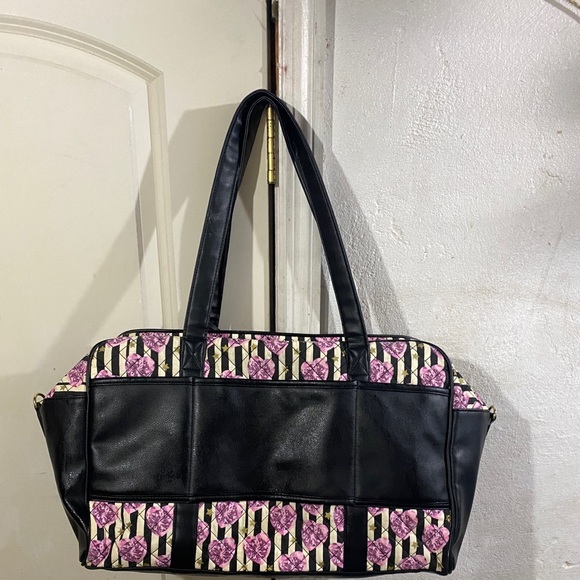 Betsy Johnson quilted black and white stripes with Purple Hearts weekender 18/13 - Picture 12 of 16